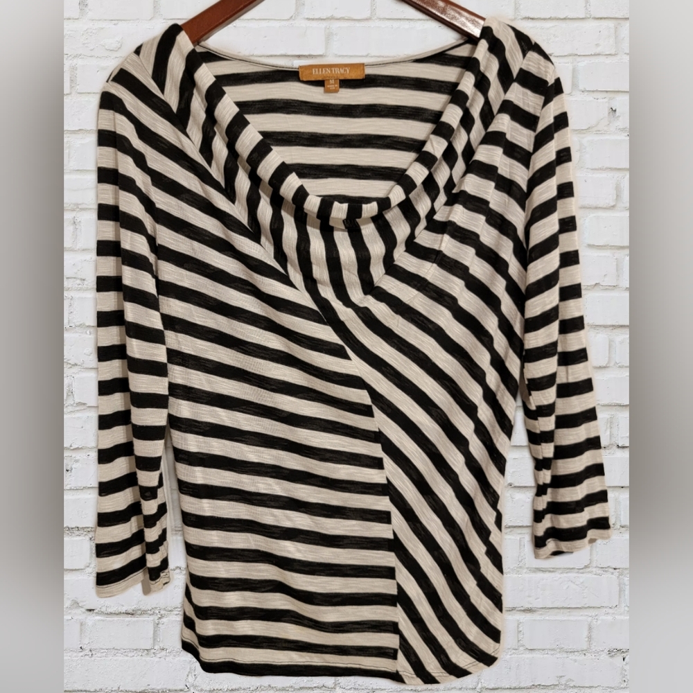 Ellen Tracy Top black&white Size Medium